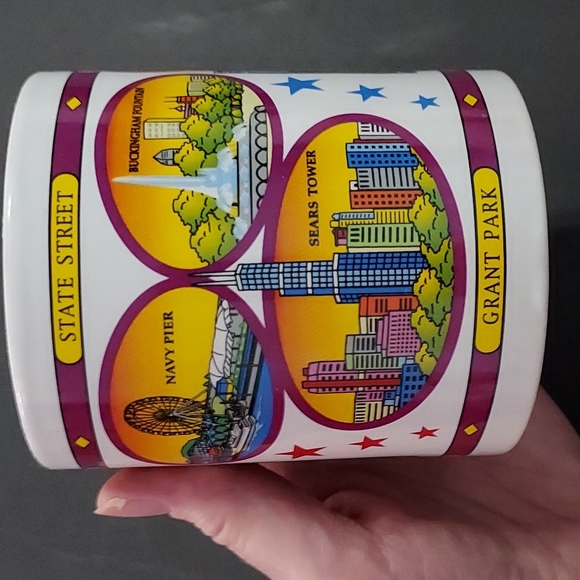 Chicago Tourist Mug, 3 7/8inHx3 1/4in.W mouth of Mug. Multicolors, vibrant color - Picture 2 of 6